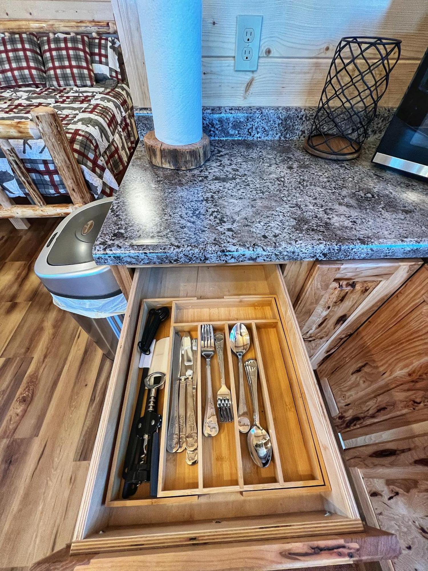 The Lodge At Devils Tower Екстериор снимка
