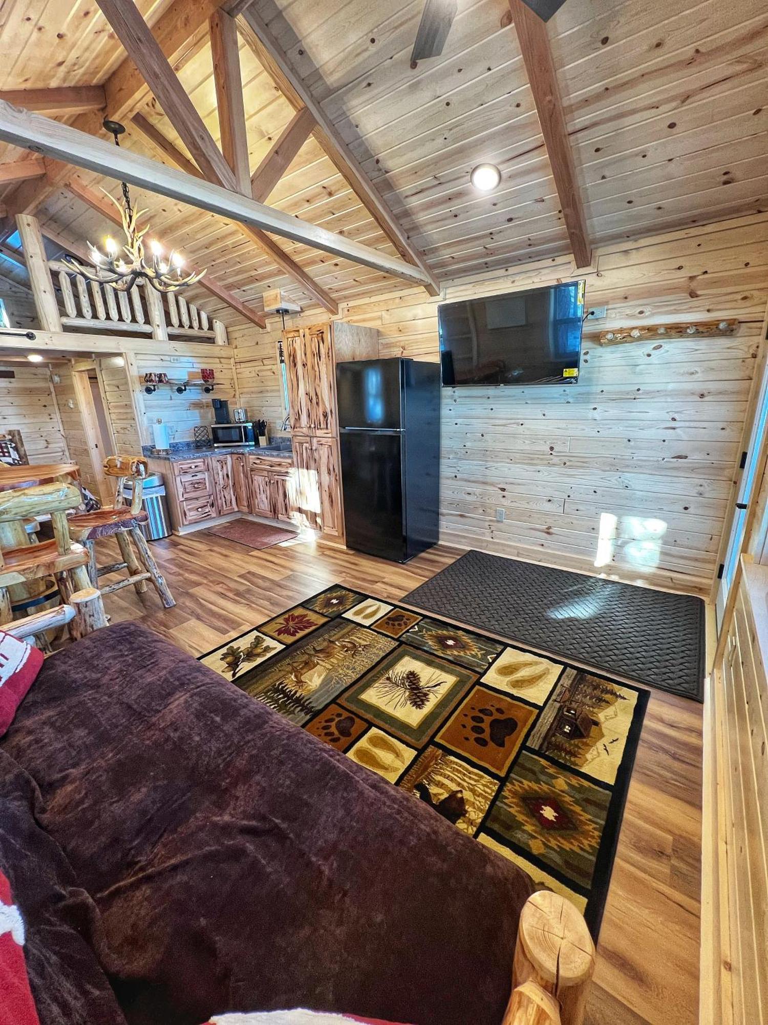 The Lodge At Devils Tower Екстериор снимка