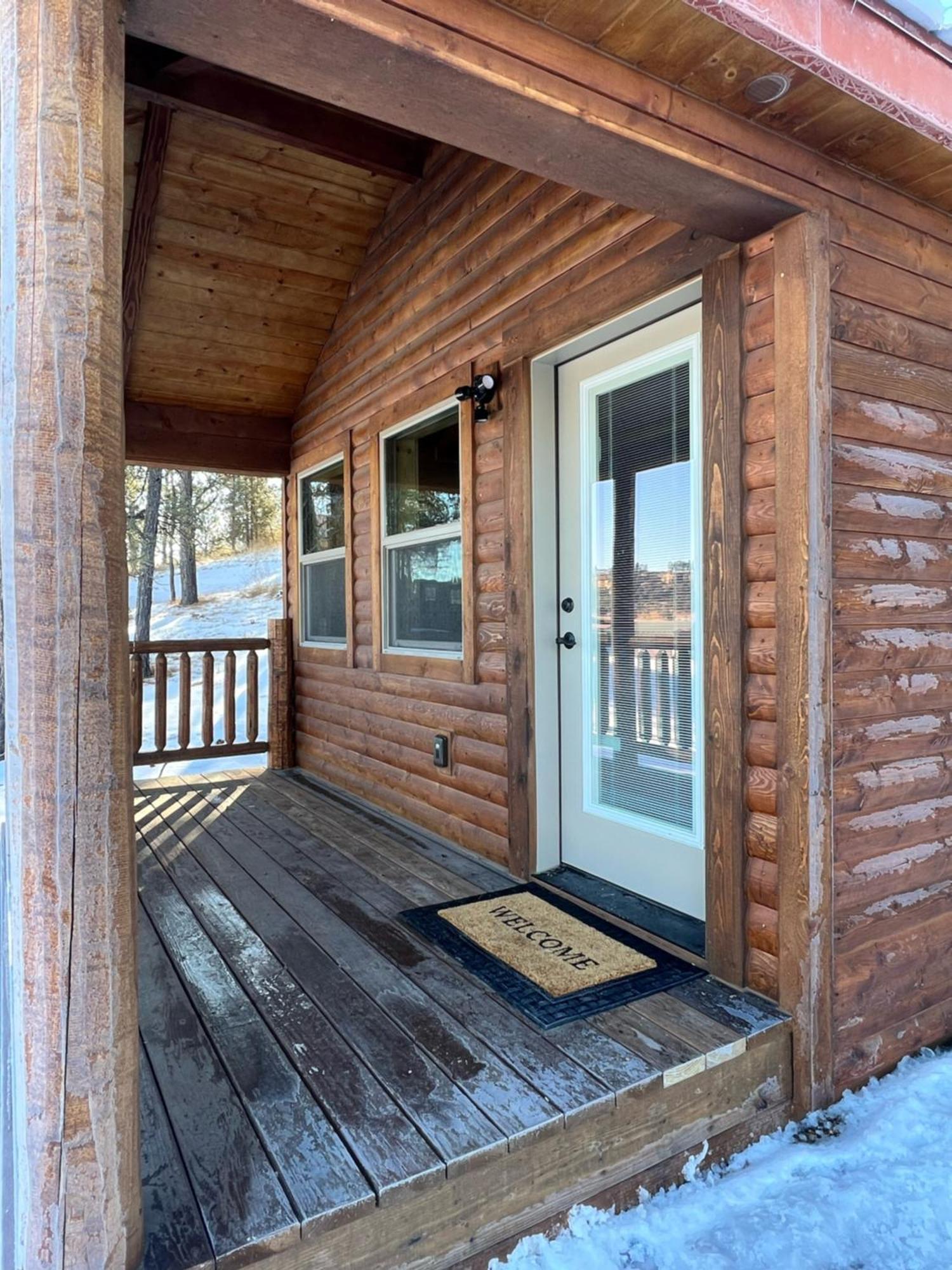 The Lodge At Devils Tower Екстериор снимка
