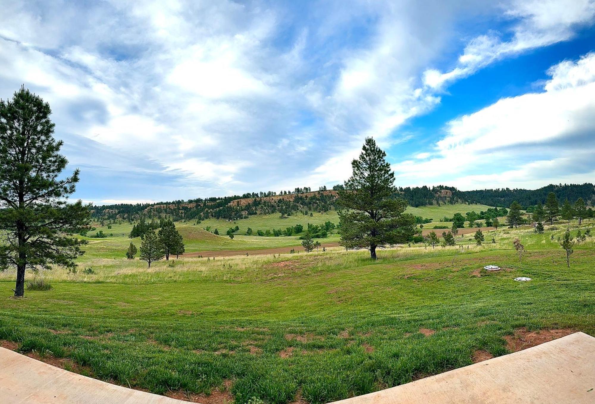The Lodge At Devils Tower Екстериор снимка